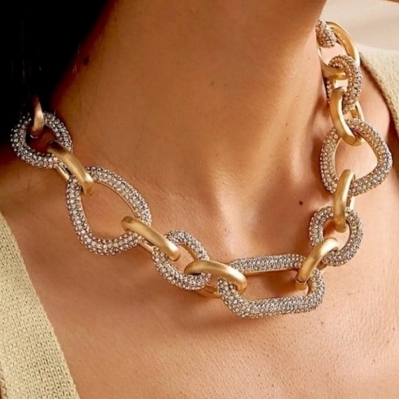 Cult Gaia large crystal and gold curb chain statement necklace - Picture 2 of 7